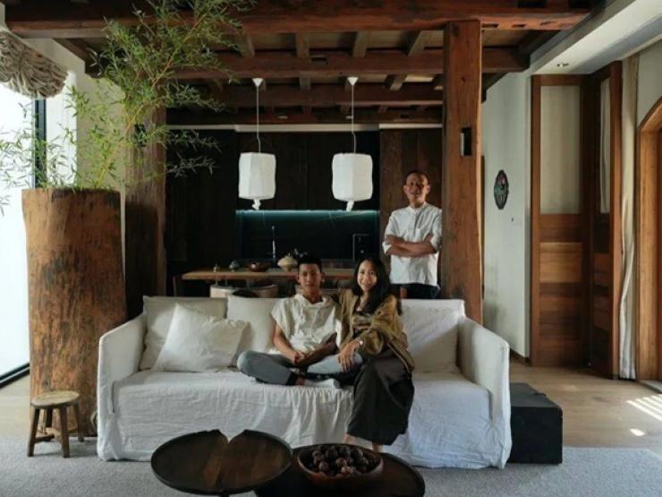 Kinh doanh - Cặp vợ chồng lùng mua nhà gỗ khắp cả nước rồi tháo dỡ để xây thành biệt thự đẹp mê