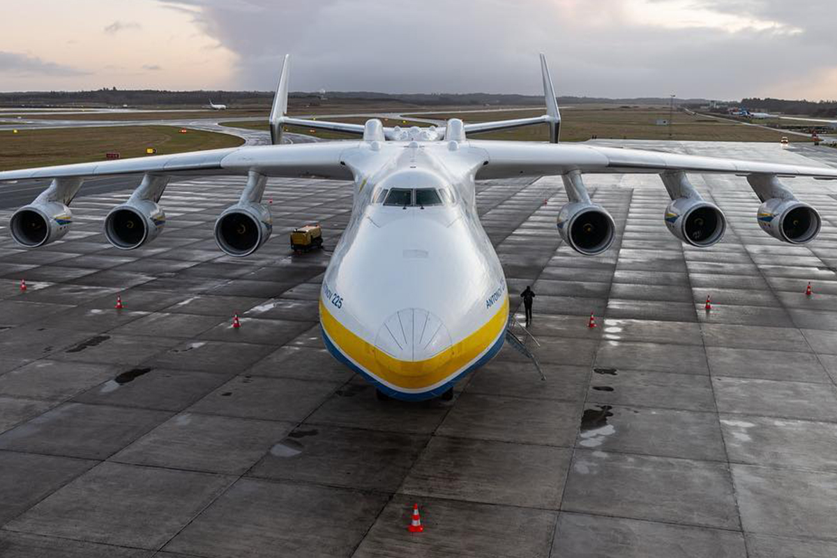 Máy bay An-225 từng là niềm tự hào của Ukraine (ảnh: CNN)
