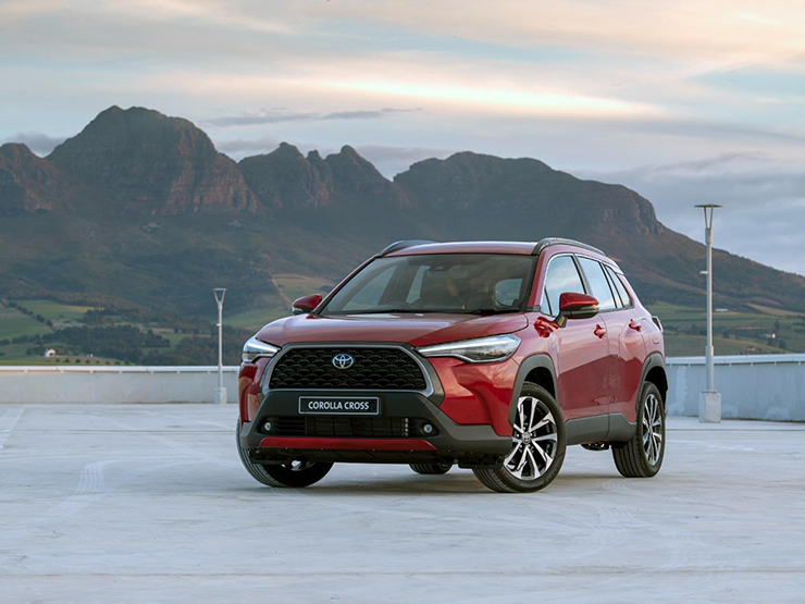 Tin tức ô tô - Giá xe Toyota Corolla Cross niêm yết và lăn bánh tháng 10/2022
