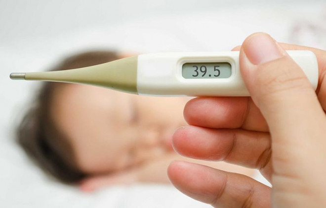 Khi mắc cúm B người bệnh có thể sốt nóng , sốt cao với nhiệt độ khoảng 39-41 độ C