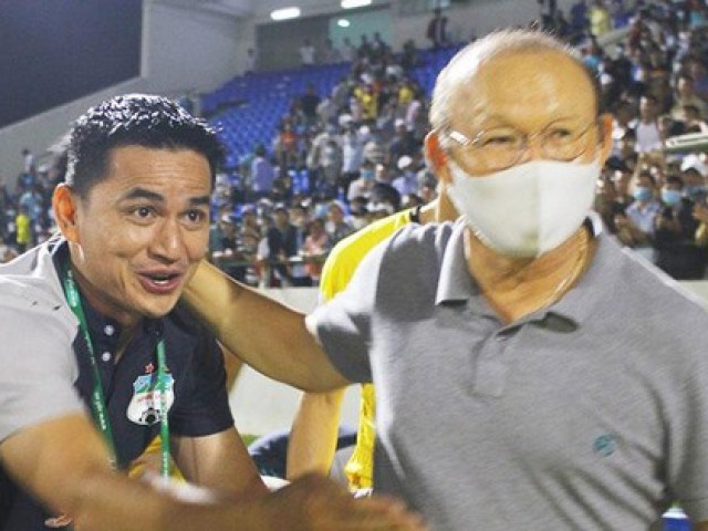 Bóng đá - Bầu Đức, Kiatisak và “cửa” ngồi ghế thay ông Park