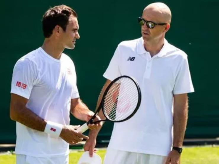 Federer sẽ lại cống hiến cho khán giả, Djokovic bị phân biệt đối xử