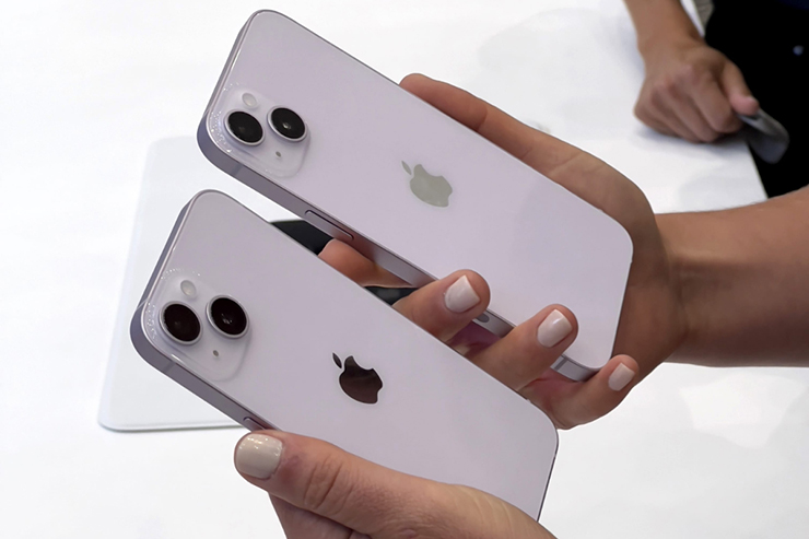iPhone 14 Plus giảm giá hơn 6 triệu đồng sau 2 tuần ra mắt - 1