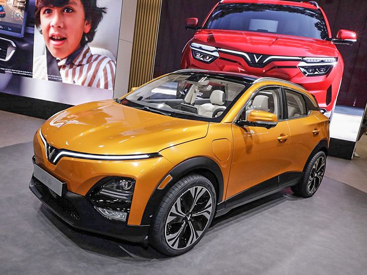 VinFast VF6 tung hình ảnh nội thất tại Paris Motor Show 2022 - 1