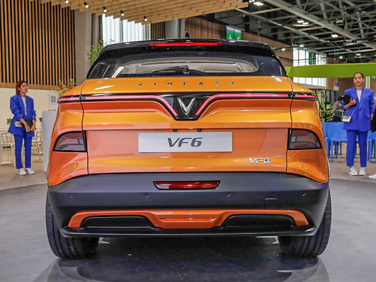 VinFast VF6 tung hình ảnh nội thất tại Paris Motor Show 2022 - 5