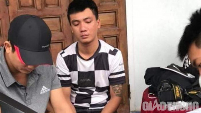 Đối tượng Đặng Thanh Quý bị khởi tố với tội danh giết người sau khi nổ súng vào quán cà phê làm 2 người trọng thương.