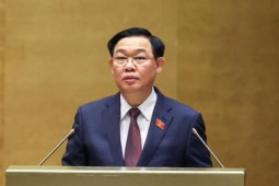 Tin tức trong ngày - Tăng lương cơ sở, lương hưu, phụ cấp nghề từ năm 2023