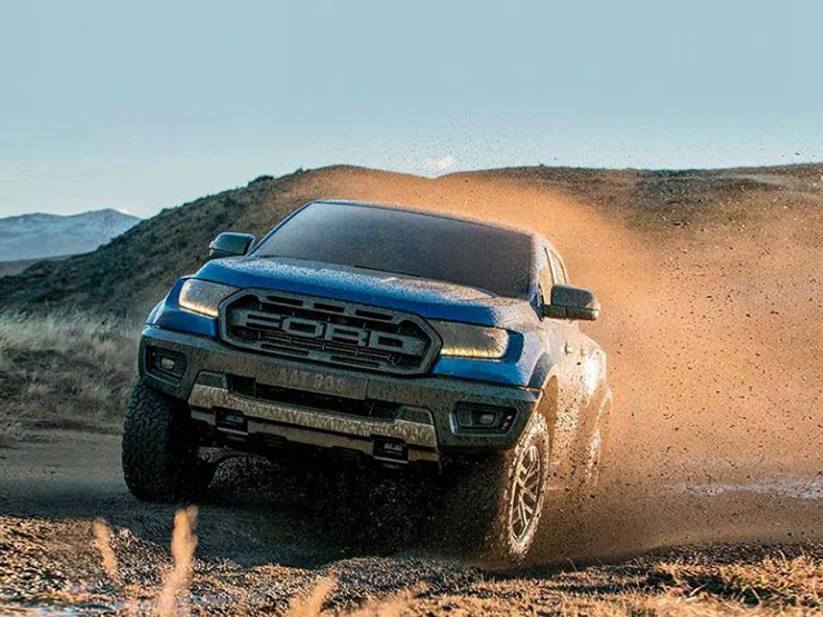 Giá xe Ford Ranger Raptor niêm yết và lăn bánh tháng 10/2022