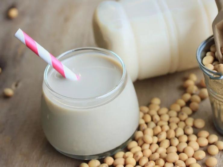 Ẩm thực - Sữa đậu nành kết hợp với những "thứ" này cực hoàn hảo, mắt sáng, ngủ ngon, tốt cho gan thận