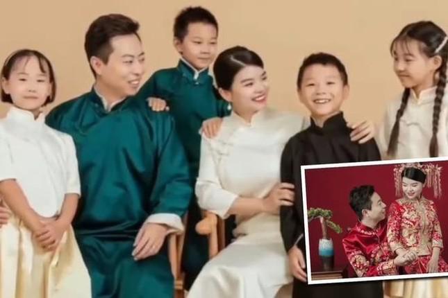 'Định mệnh an bài': Tình đầu đoàn tụ sau 10 năm xa cách, sống hạnh phúc với 4 người con riêng - 2