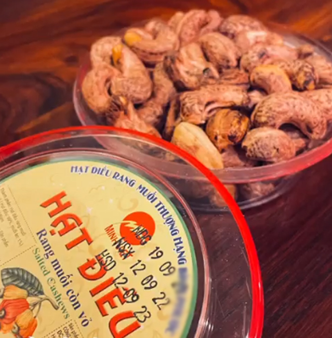 Còn thêm hạt điều đặc
sản của Việt Nam