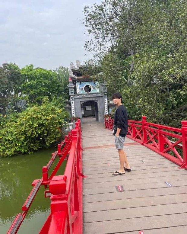 2 anh em "siêu nhân Gao" hé lộ quà Hà Nội khiến fan phấn kích - 5