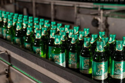 Kinh doanh - Chi gần 7 tỷ đồng mỗi ngày cho quảng cáo, khuyến mại, "đại gia bia rượu" thu về hơn 15 tỷ đồng/ngày