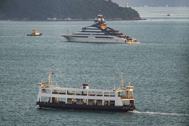 Siêu du thuyền của tỷ phú Nga rời Hong Kong vào ngày 20/10.