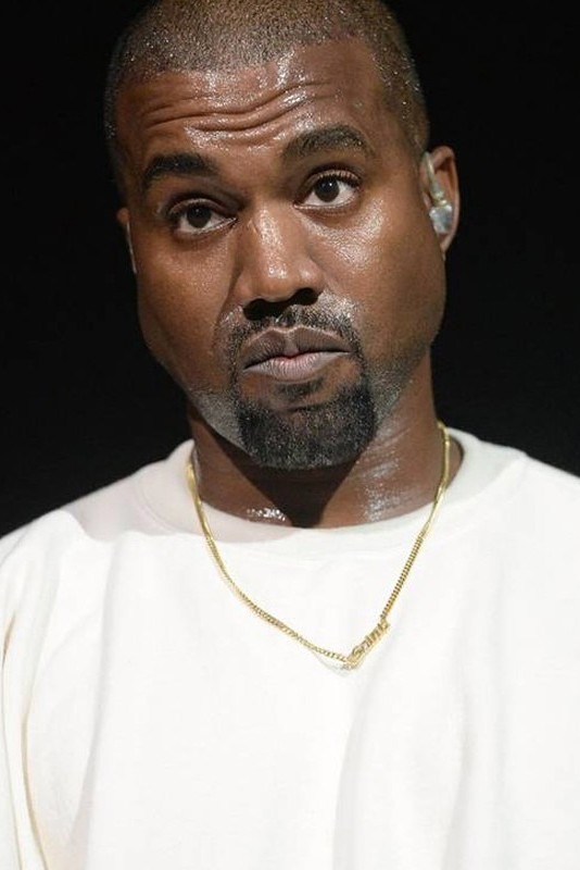 Tỷ phú Kanye West đang có cuộc chia tay với Balenciaga? - 1