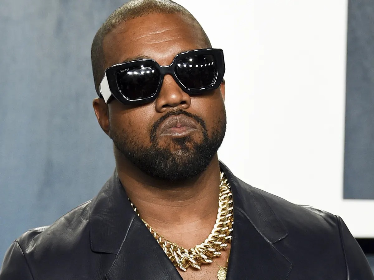 Tỷ phú Kanye West đang có cuộc chia tay với Balenciaga? - 2