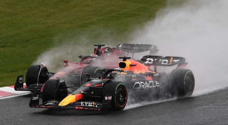 Chiến thắng tuyệt đối của Verstappen làm lu mờ đi mọi nỗ lực của các đối thủ.