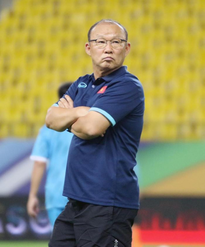 Người thay thế HLV Park Hang-seo phải thực hiện tham vọng đưa đội tuyển Việt Nam dự World Cup. Ảnh: VFF