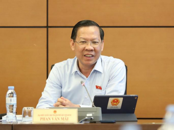 Chủ tịch UBND TP HCM Phan Văn Mãi, Trưởng Đoàn đại biểu Quốc hội. Ảnh: N.Phúc