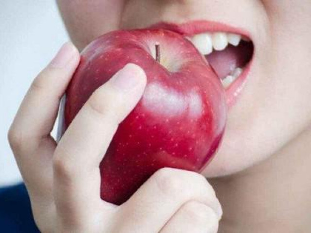 Sức khỏe đời sống - Ăn táo rất tốt nhưng cần tránh những thời điểm này trong ngày