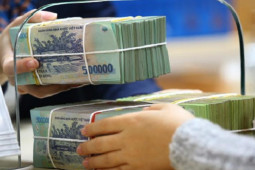 Kinh doanh - Nóng tuần qua: Lãi suất tiết kiệm lập đỉnh, có 100 triệu đồng gửi ngân hàng lãi bao nhiêu?