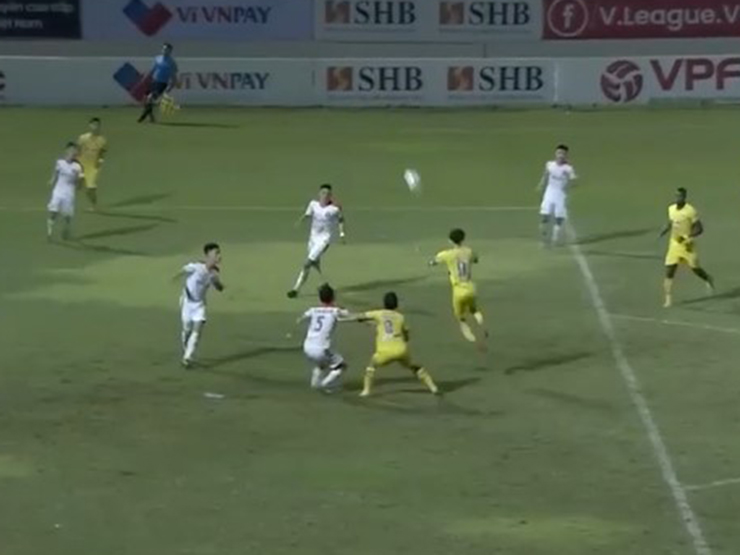 Bóng đá - Trực tiếp bóng đá Đà Nẵng - HAGL: Nỗ lực bất thành (Vòng 21 V-League) (Hết giờ)