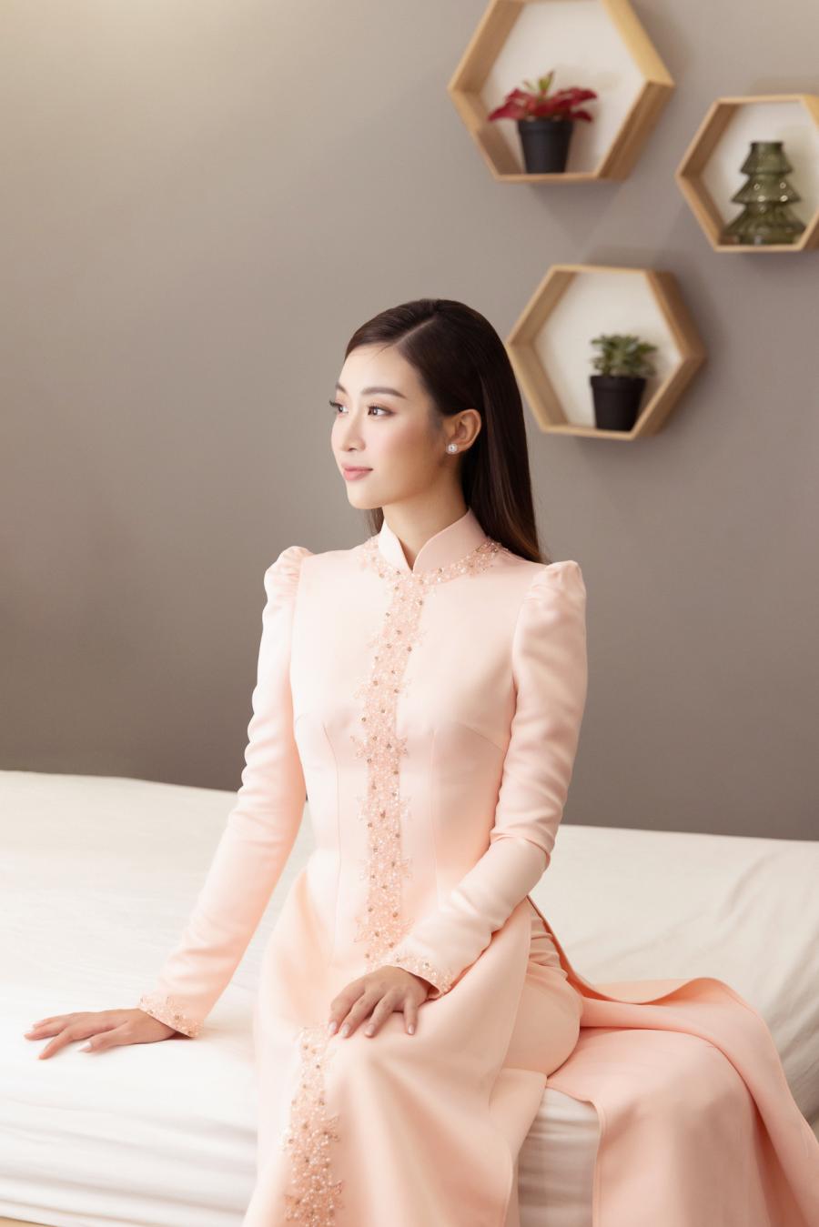 Áo dài cưới của hoa hậu Đỗ Mỹ Linh với Chủ tịch Hà Nội FC có gì đặc biệt? - 4