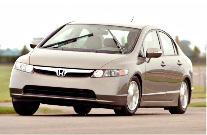 Honda Civic Hybrid thế hệ thứ tám. Ảnh: Motorbiscuit.