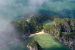 Du lịch - Con mắt huyền bí trên vịnh Hạ Long