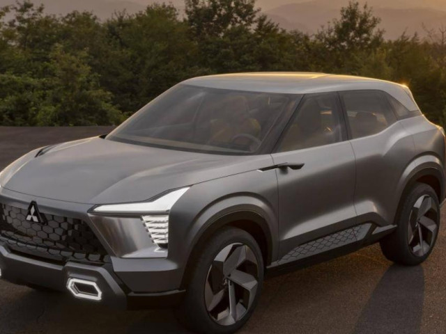 Tin tức ô tô - Ô tô mới tấp nập ra mắt Việt Nam trong tháng 10