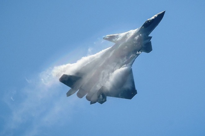 Tiêm kích tàng hình J-20 của Trung Quốc.