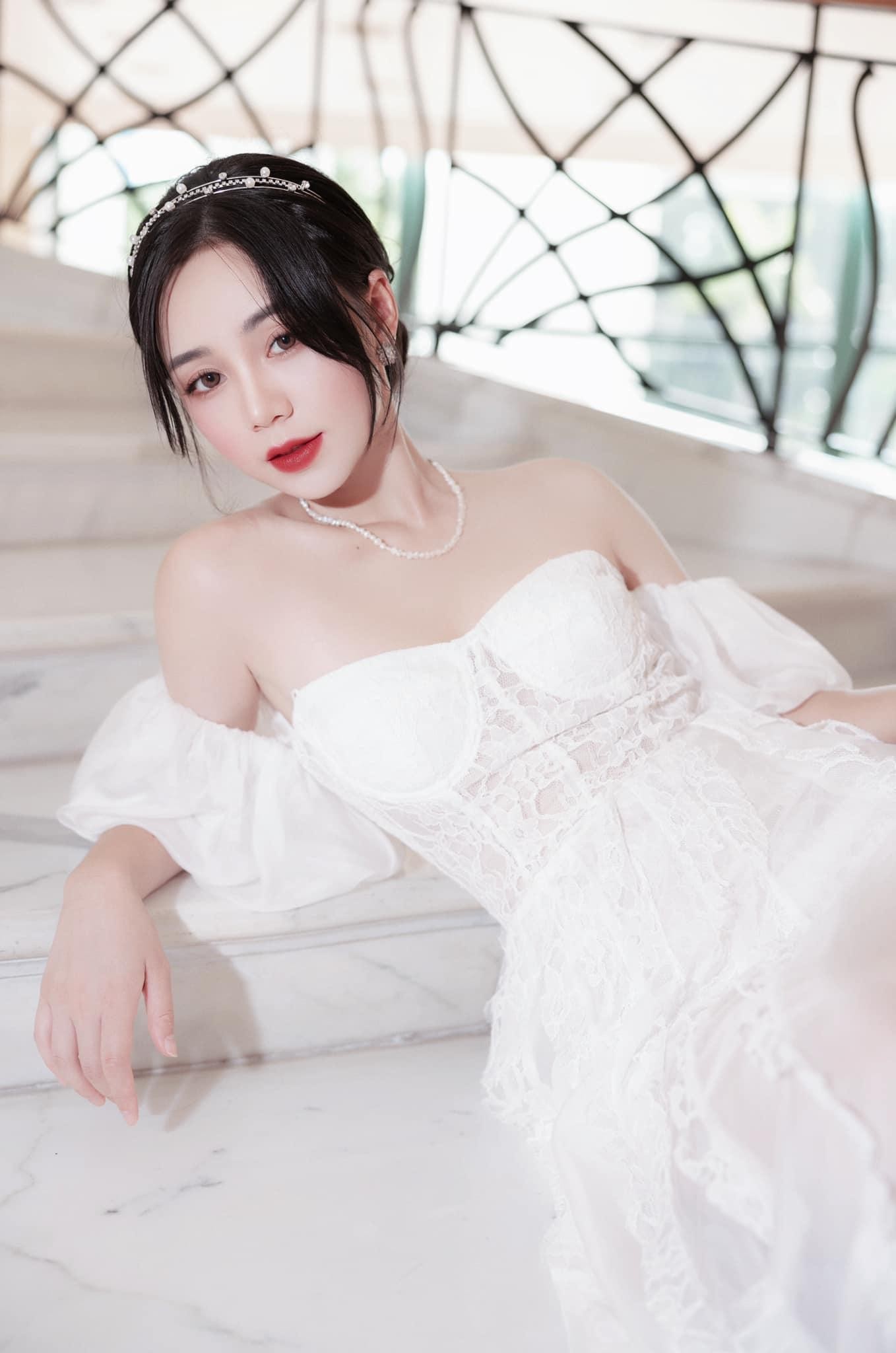 "Tôi hài lòng với thu nhập hiện tại", Quỳnh Kool bày tỏ.