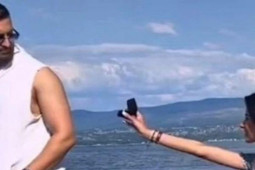 Phi thường - kỳ quặc - Cô gái 27 tuổi bị cư dân mạng chế nhạo chỉ vì làm hành động này với bạn trai