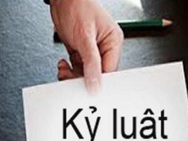 Tin tức trong ngày - Nguyên Phó Công an TP Biên Hòa bị cảnh cáo