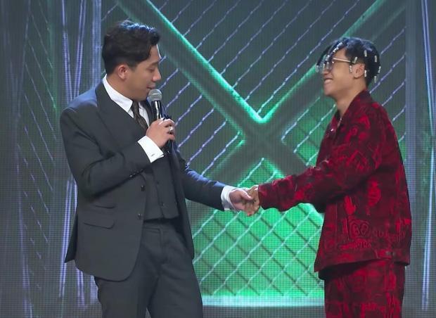 Trấn Thành nhiều lần kém duyên trên sóng truyền hình. Ảnh: Chụp màn hình.