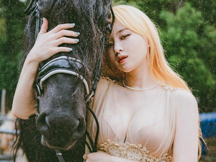 Làm đẹp - "Siêu phẩm" đẹp nhất lịch sử tạp chí đàn ông Hàn Quốc", 20 năm mới có 1 người