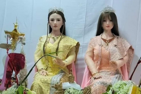 Myanmar: Mang 2 búp bê tình dục vào chùa làm lễ, nhóm sùng đạo bị truy tố