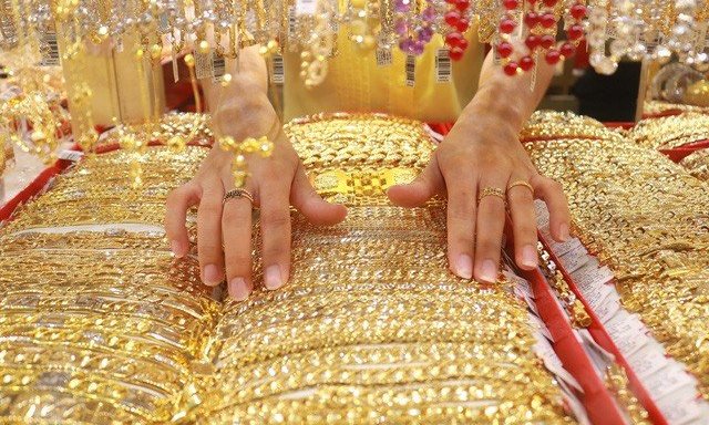 Giá vàng giảm mạnh