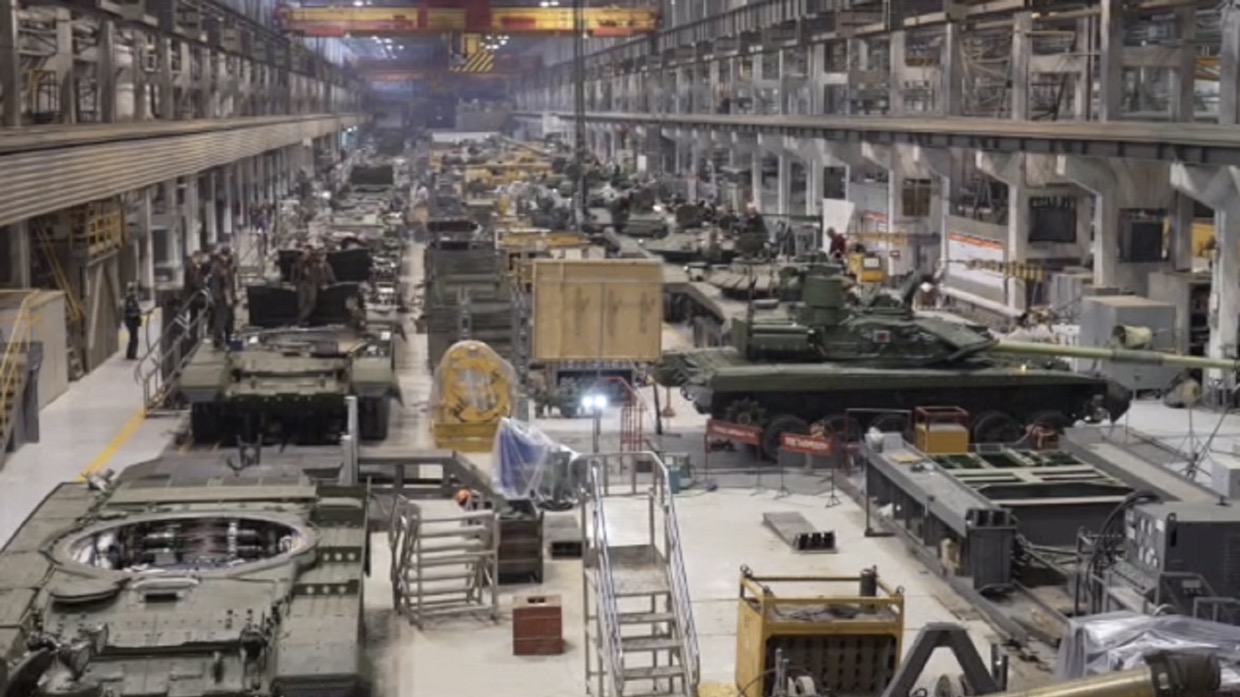 Một nhà máy sản xuất xe tăng của Nga.