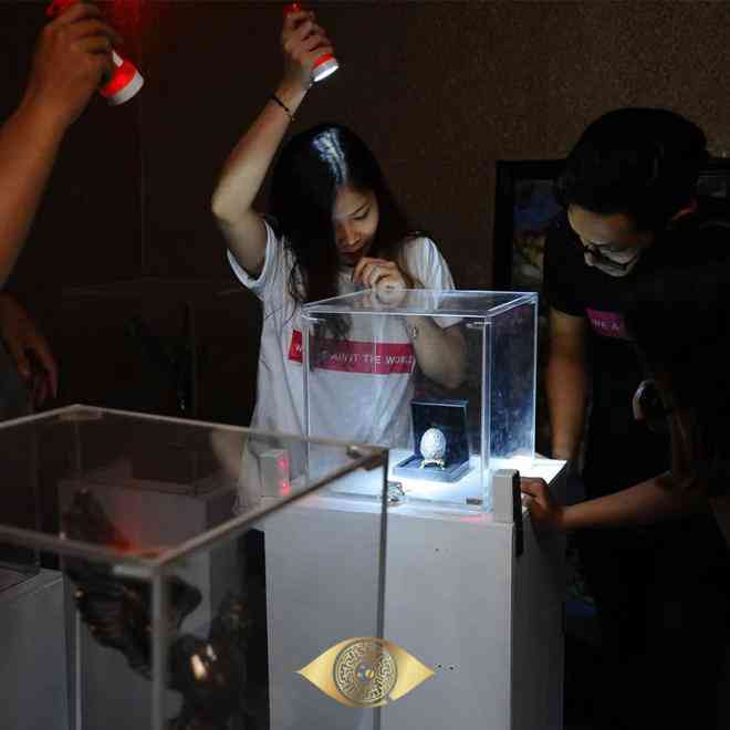 Người chơi trải nghiệm "hack" não trong vòng 60 phút chơi. Ảnh: Foody, Hotdeal, We Escape.