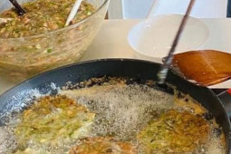 Ẩm thực - Quýt hôi kết hợp với giun đốt thành món ngon thần thánh tiến vua, ăn vụng không thể giấu nổi mùi