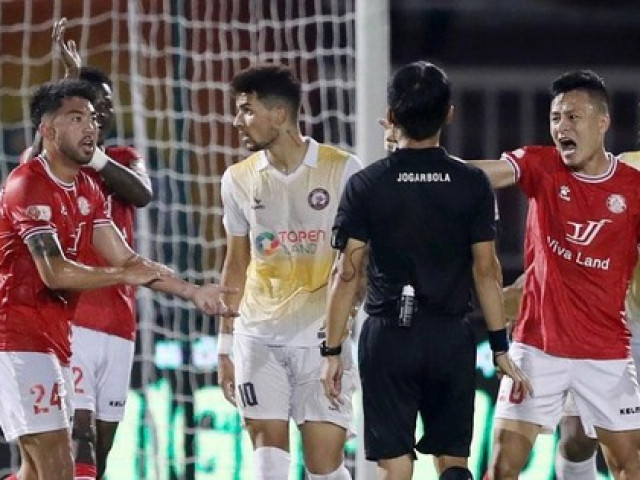 Bóng đá - Trọng tài nội mất uy và nỗi lo thế cờ tàn