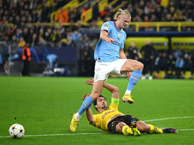 Video bóng đá Dortmund - Man City: Phạt đền hỏng ăn, Haaland nhạt nhòa (Cúp C1 - Champions League)