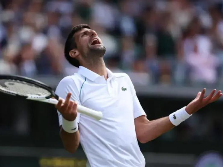 Djokovic nhận bài học quý giá, nhìn thấy nhiều chiếc mặt nạ rơi xuống