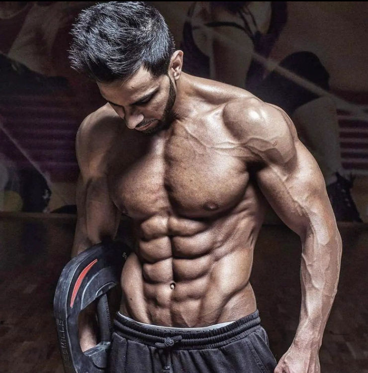 Mohamed Ali cơ bụng quá đỉnh