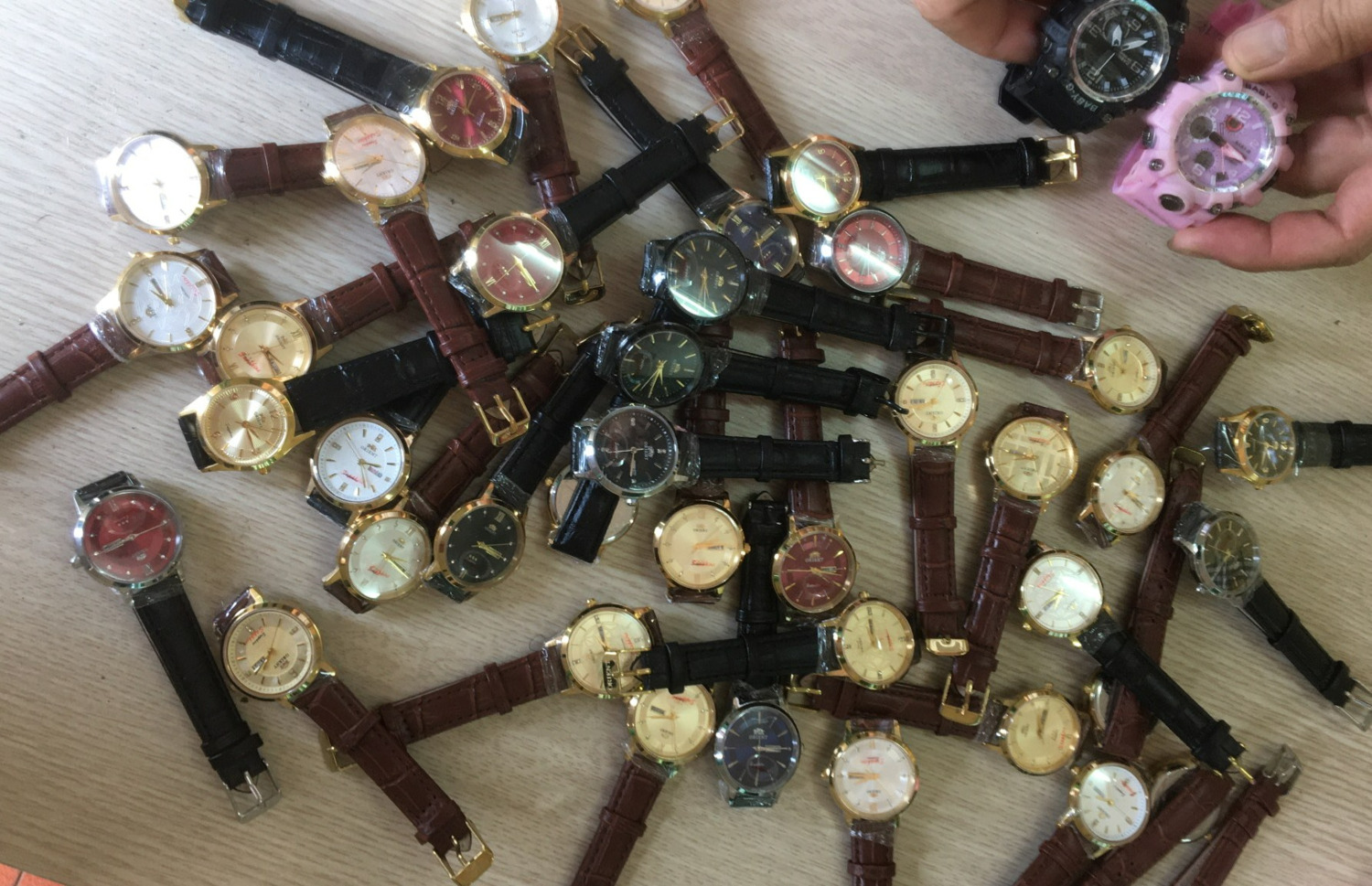 Đồng hồ Orient được tìm thấy ở rất nhiều nơi bán giả