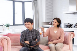 Giáo dục - du học - Kiên trì làm 1 việc trong 2 năm, người mẹ "cảm hóa" được đứa con nổi loạn