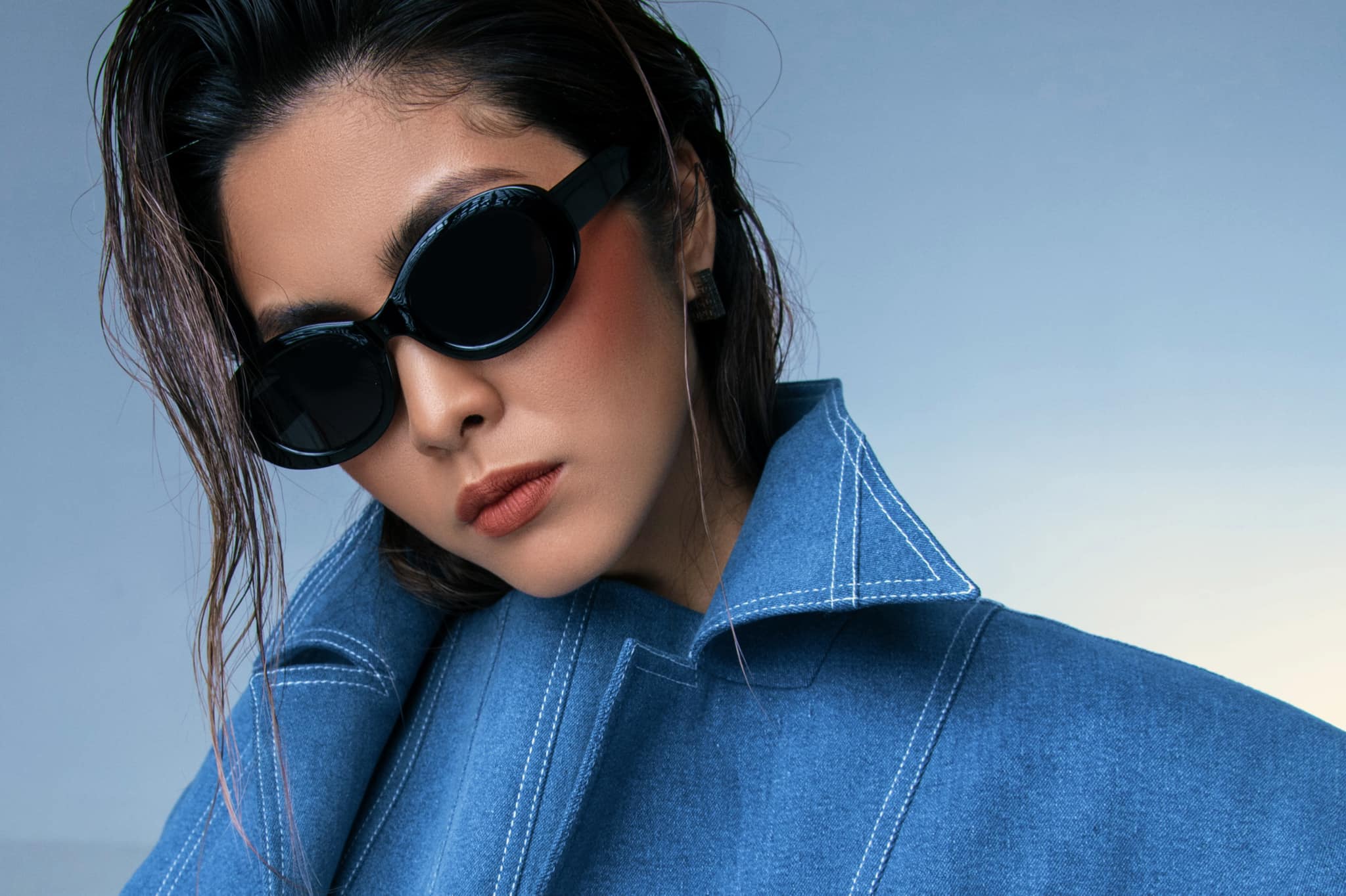 Nữ diễn viên rời showbiz 9 năm, lấy chồng đại gia vẫn gây sốt MXH thế này đây - 1