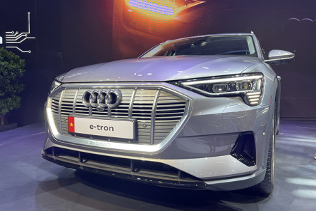SUV thuần điện Audi e-tron trình làng tại VMS 2022