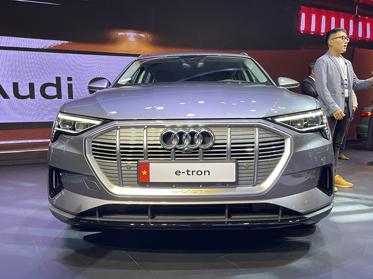 SUV thuần điện Audi e-tron trình làng tại VMS 2022 - 3